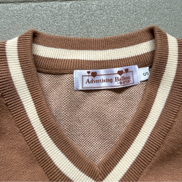 Set of 2 women’s sweater vests blue and brown sizes XS and S - Picture 8 of 9